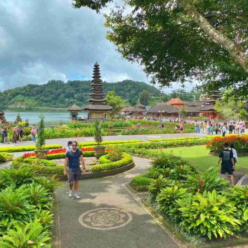 Tour Ulun Danu Beratan Temple